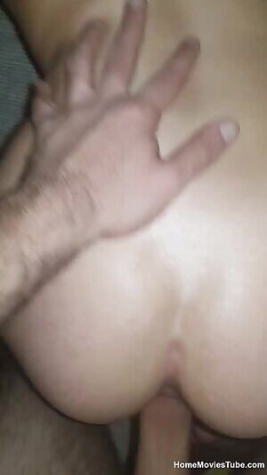 She takes it in the ass with ease