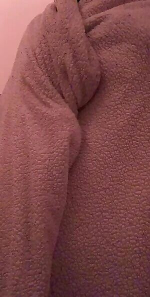 Baby come to bed and let’s cuddle 💕