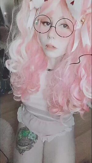 Pretty pink Princess Tira drooling for you 🥰💦