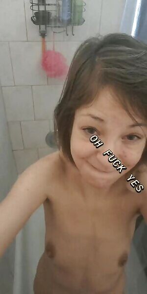 Excitable little lady 😋