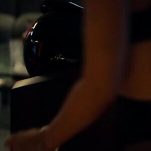 Julia Fox in Uncut Gems