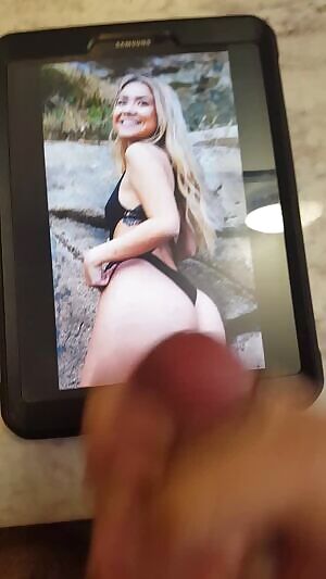 Cumming on Thicc Mixed Asian Booty