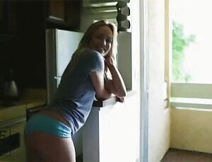 Caity Lotz