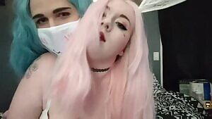 Sometimes you've just gotta let a pretty femboy dominate you 😉