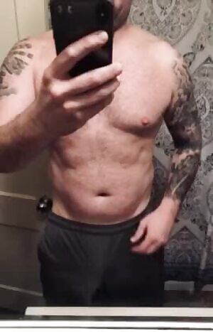 Bored.......DMs open