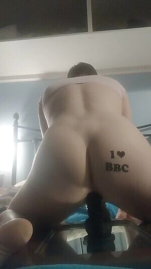 Need some UK BBC in my kik ;)