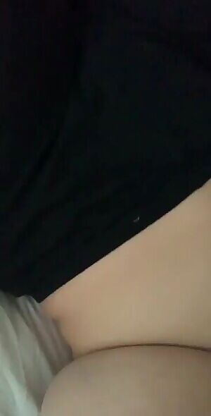 Y'all don't understand just how much I love this woman and her perfect figure