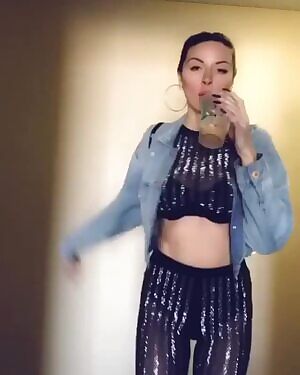 wiggle and shake