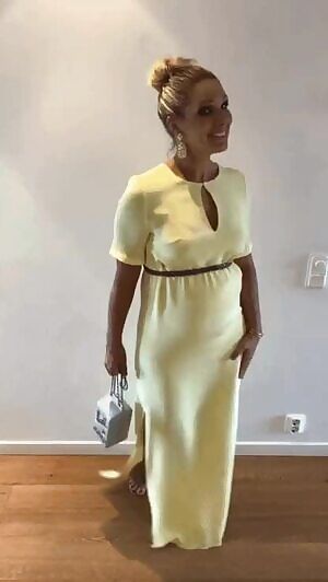 Reporter & tv-personality Anna Brolin is a blonde erotic sex-bomb. Proving that she’s a true goddess & perfect MILF, while pregnant.