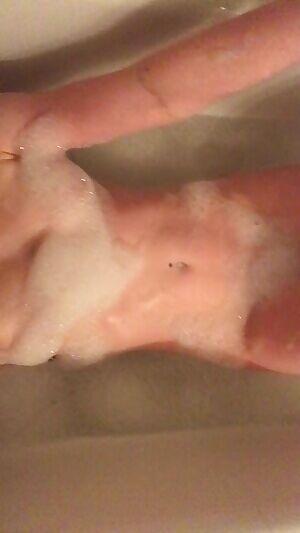 Decided to try something new.... kinda like an on/off? do you like? 🙈