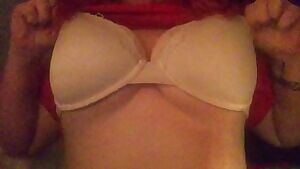 A cute little drop-pop. 💕