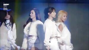 Jessica Jung Cleavage