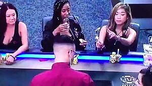 IG Hottie accidentally showing nipple while at a poker table on a live stream! Marina Mendes