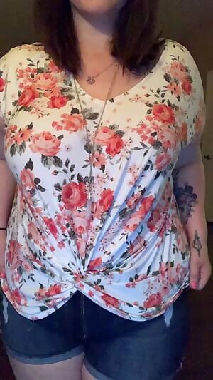 Halfway through my 16 hour shift, so celebratory GIF 🙈