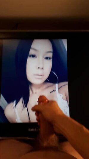 Asian Cumslut