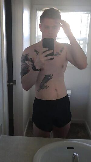 Happy Valentine’s Day 💙 wish I had someone to spend it with. 😂