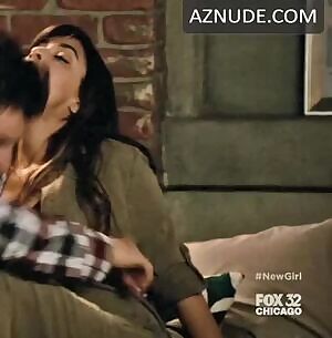 Hannah Simone in New Girl