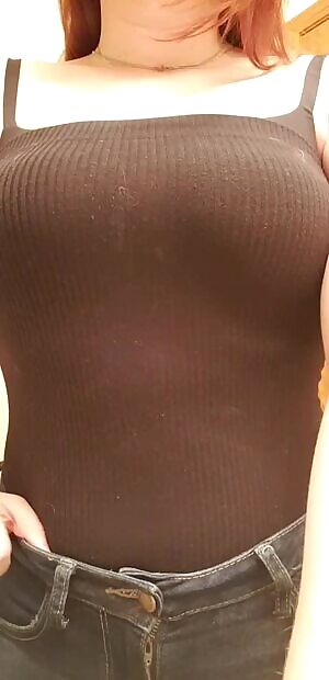 Sorry I haven't posted in a while! Hopefully this titty drop makes up for it 😜