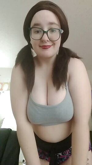 I hear having lots of orgasms is the best kind of workout. I'm very friendly!