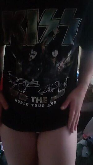 ound out my bf cheated on me, help me feel better abt my body? 😞😞