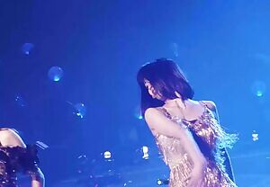 Twice - Momo