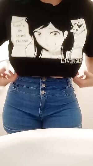 Dropping it behind that LivingLewd shirt