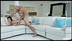 Lexi Luna - Classy Milf Coochie - Gotmylf