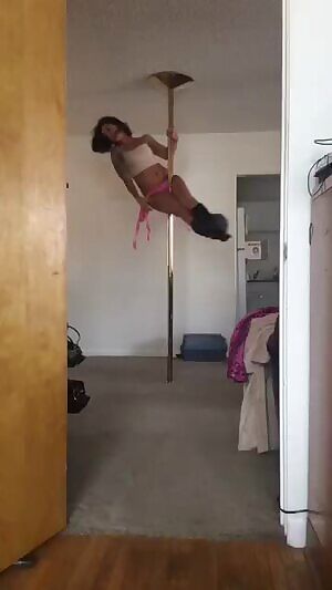 Just hangin out this Sunday evening. Wishin I had someone to spoon me and Netlix with. Wanna help me practice my lap dancing?