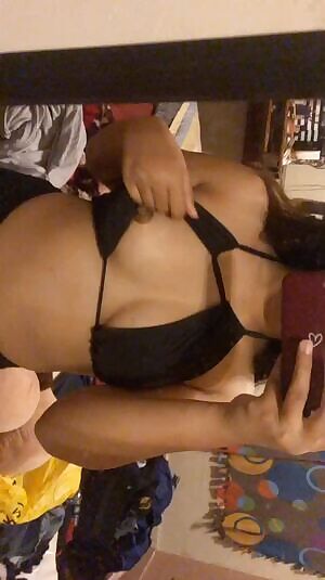 Got a new swimsuit top ❤️