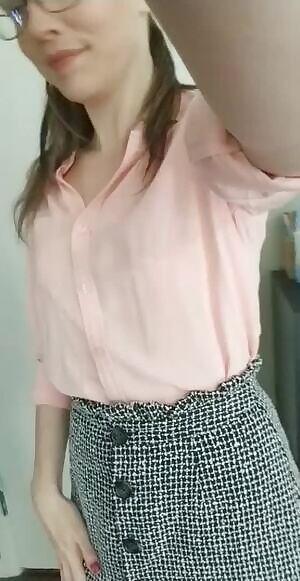 Shhh! Dont tell on me 🍓 F/36