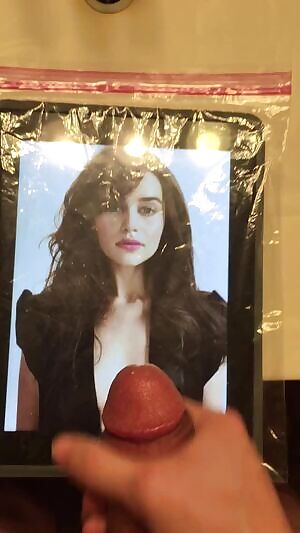 Drowned Emilia Clarke in Cum