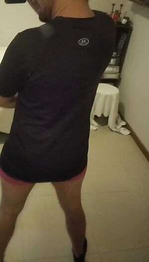 Shaking my ass to get me out of boredom