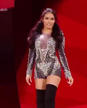 Zelina looks like she could drain a cock in seconds