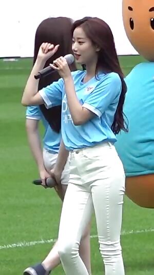 April - Naeun