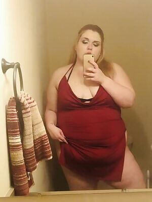 Goodnight from a very horny girl