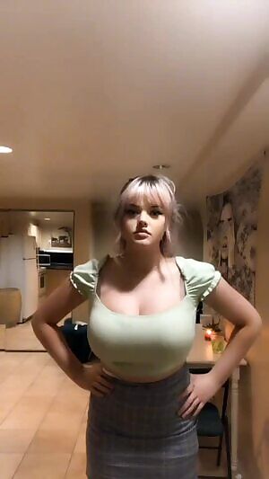 Those lips those tits