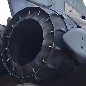 Nozzle and thrust reverser on a Tornado RB199.