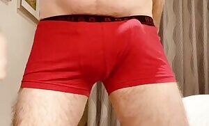 Breaking in the new red briefs
