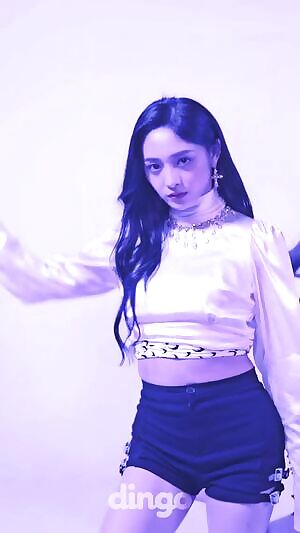 Pristin V - Roa