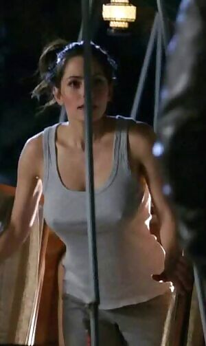Sarah Shahi feeling chilly