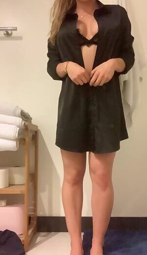 What /u/pumpkinbread717 wore on her date last night...