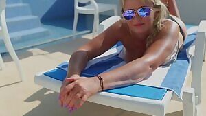 I I’m ALWAYS horny and I wanna play! Selling  sessions. Check out my PRIVATE subscription offers too, for daily naughty pictures and videos! CUM play with me!