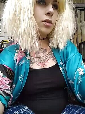 Come hear my blatant, honest opinion on what you're packing. 🔍