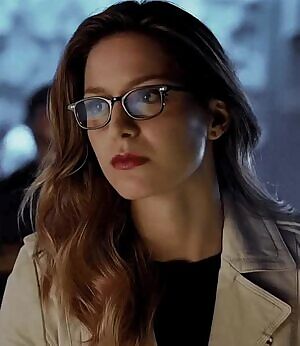 Melissa Benoist coming across this topic and seeing the posts about her...