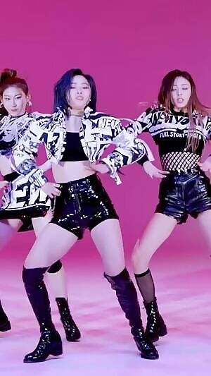ITZY - RYUJIN