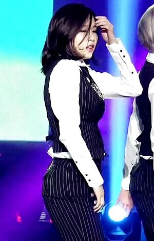 TWICE - Mina
