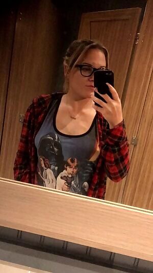 Mid dinner break, showing the twins some love 28