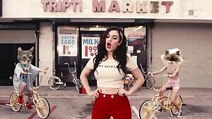 Charli XCX's tits are so fuckable