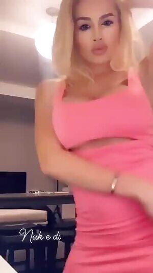 Blonde Victoria June