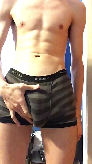 Big bulge= big cock. PMs and chats welcome